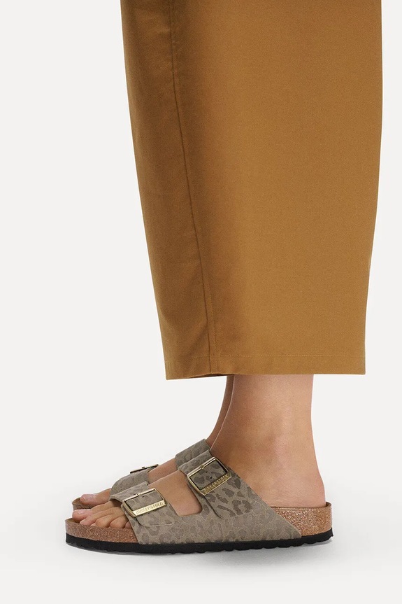 Birkenstock Γυναικείες σαγιονάρες Επίπεδο τακούνι 1031941