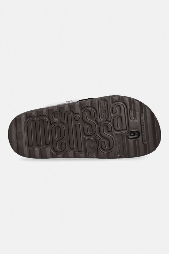 Šľapky Melissa MELISSA COZY SLIDE II AD M.38074.BU447 hnedá