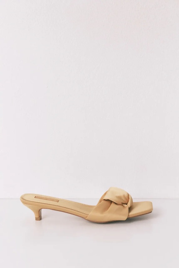 women'secret klapki RM GOLD SLPRS pozostałe beżowy 4993690