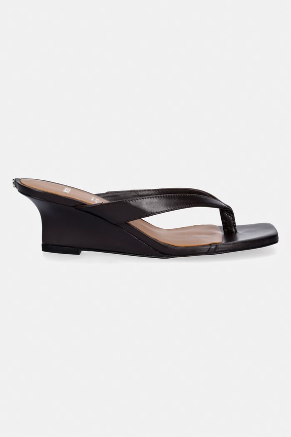 BOSS infradito da donna in pelle Charlize 50563368.207 marrone SS26