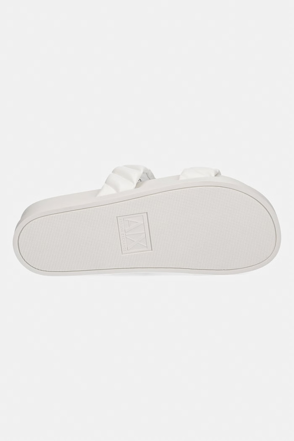 Armani Exchange klapki damskie XW002574.AF22799.U0011 biały