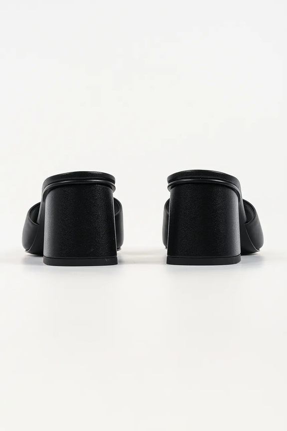 Обувки Кожени чехли Karl Lagerfeld Plaza Ii KL32400.000 черен