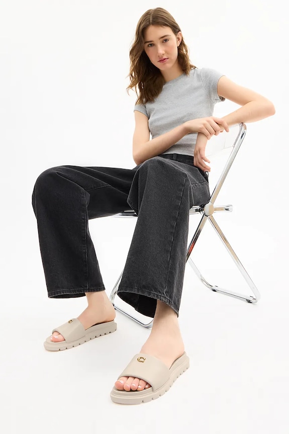 Coach šľapky na plochom podpätku dámske kožené Brynn Leather Slide Sandal CEF50.CHK