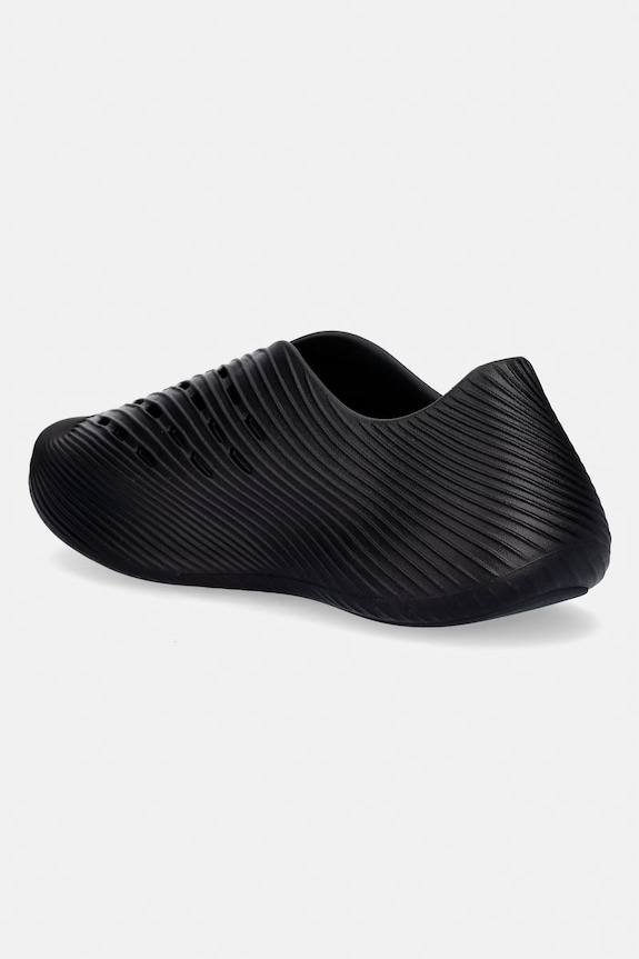 Взуття Кросівки adidas Purechill KI0067 чорний