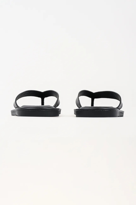 Obuwie Karl Lagerfeld japonki skórzane Kastor Iv KL70206C.000 czarny