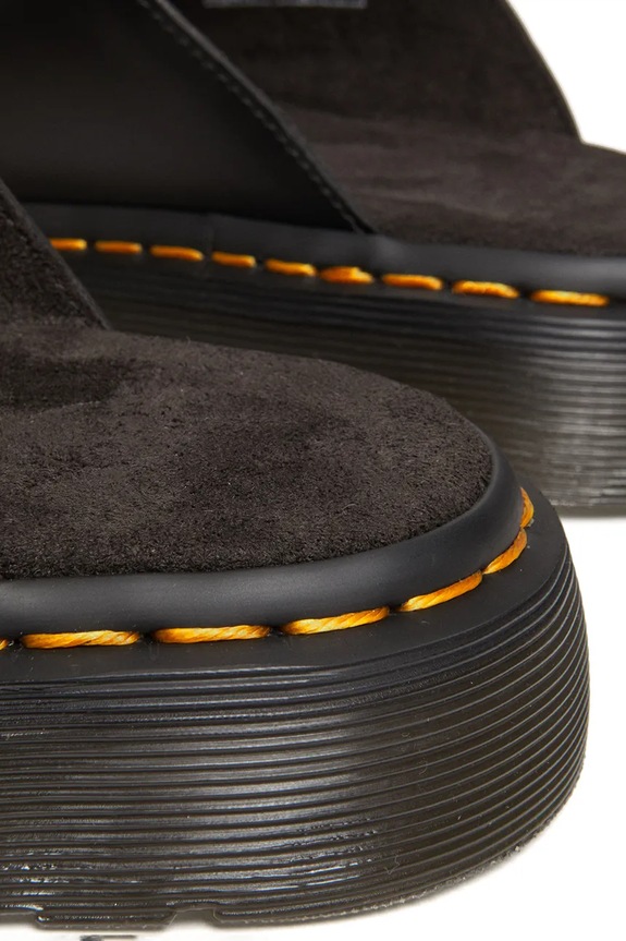 Dr. Martens klapki skórzane Josef czarny DM31570001