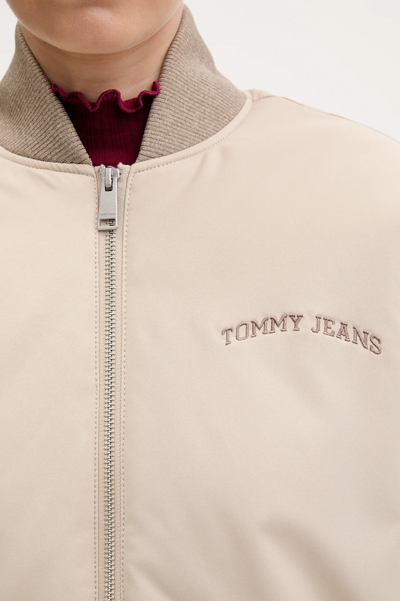 Яке бомбър Tommy Jeans DW0DW22044 бежов