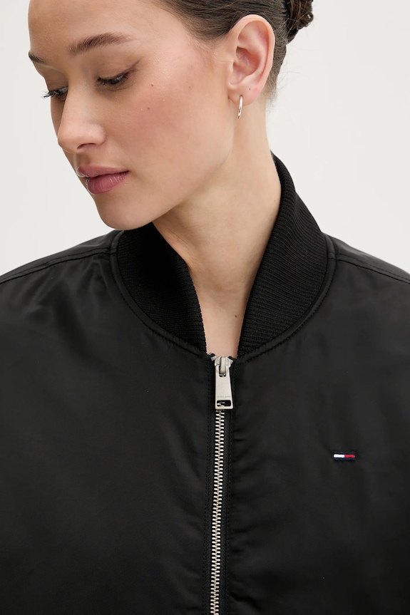 Μπουφάν bomber Tommy Jeans μαύρο DW0DW22046
