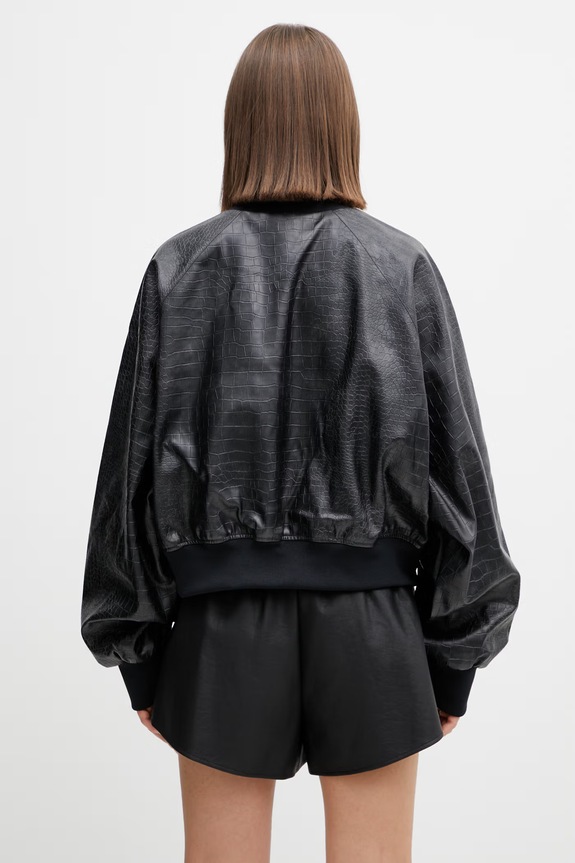Одяг adidas Originals куртка-бомбер жіноча KE5035 чорний