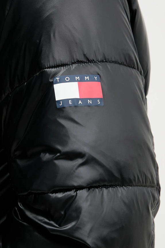 Bunda Tommy Jeans DM0DM22286 černá