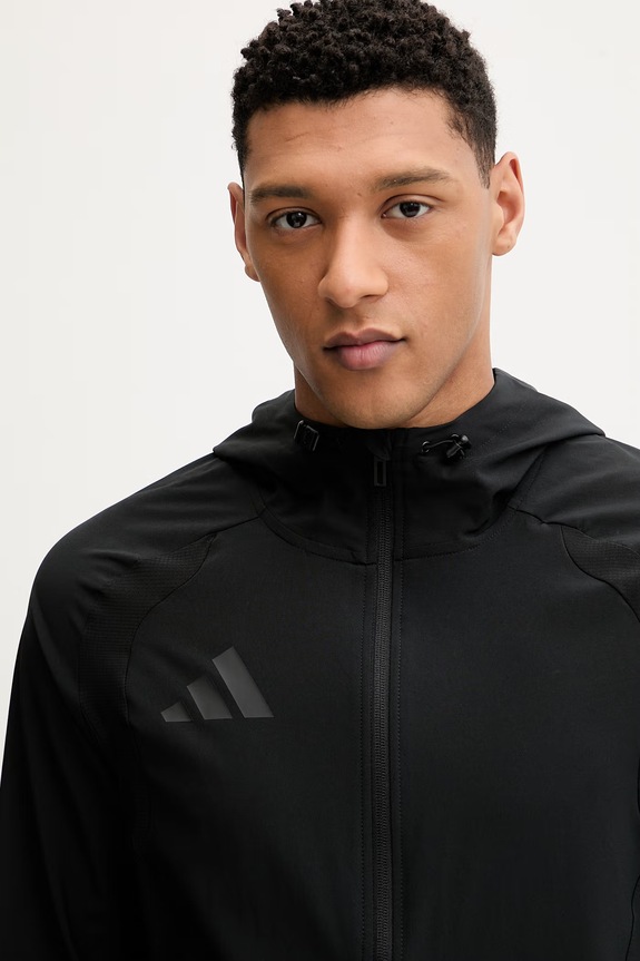Спортивна куртка adidas Performance The Tiro Travel чорний JM5539