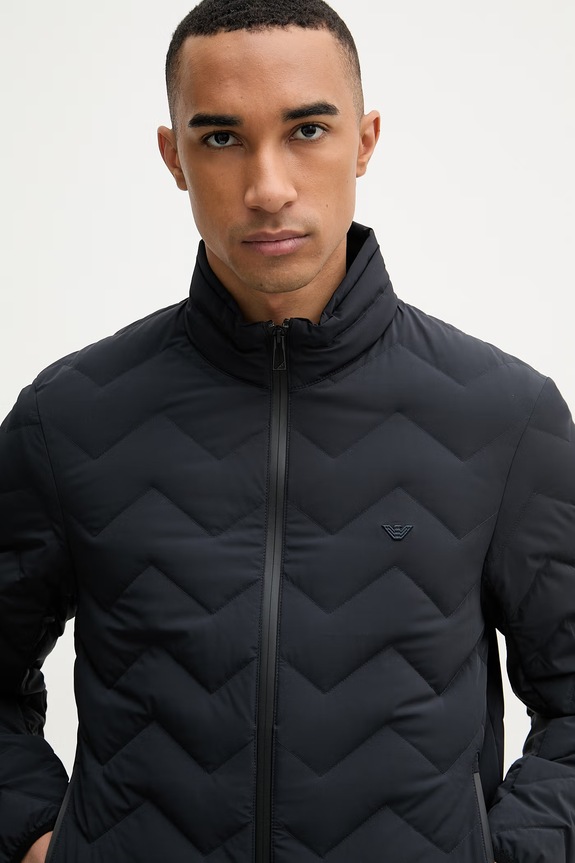 Emporio Armani geacă cu puf pentru bărbați bleumarin EM004947.AF18499