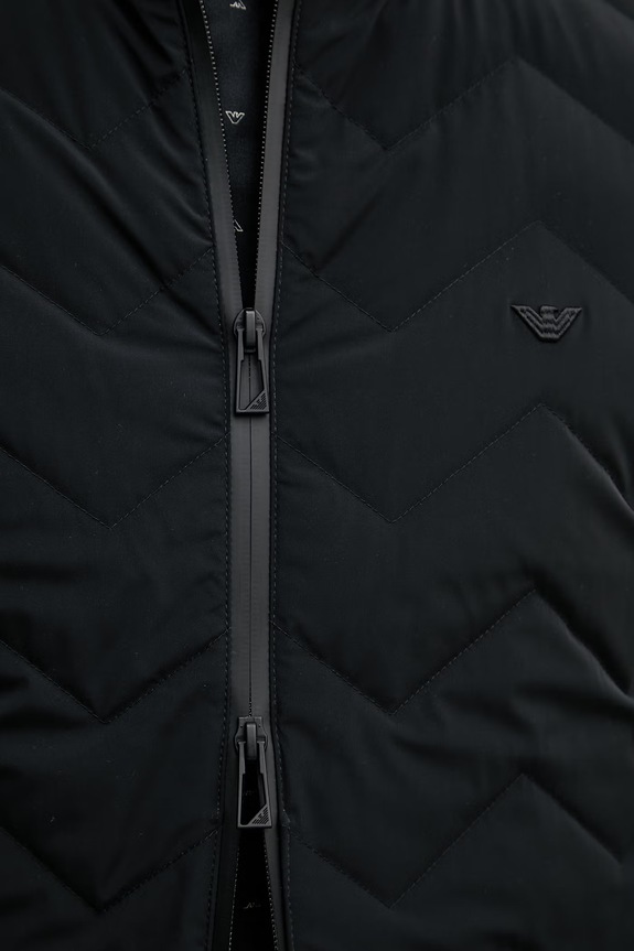 Emporio Armani geacă cu puf pentru bărbați EM004947.AF18499 negru