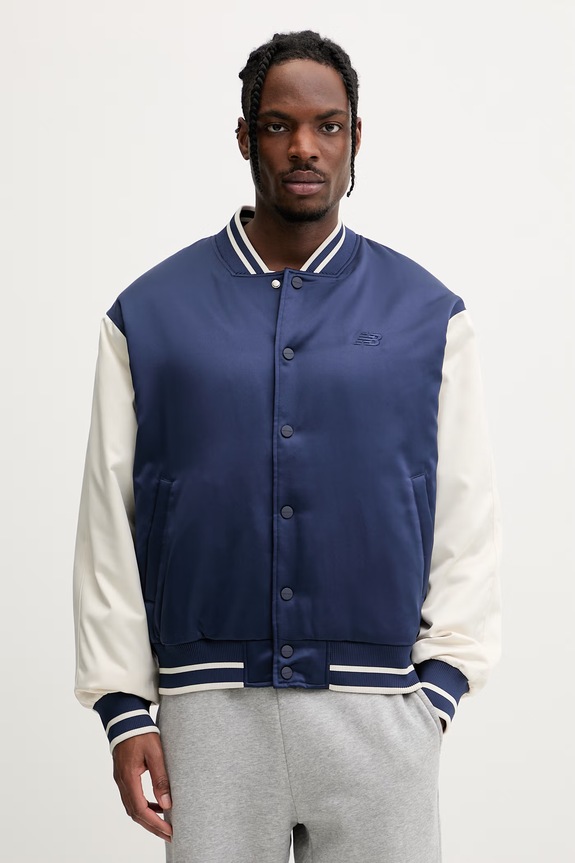 New Balance Giacca varsity da uomo blu navy MJ6102R7TNV
