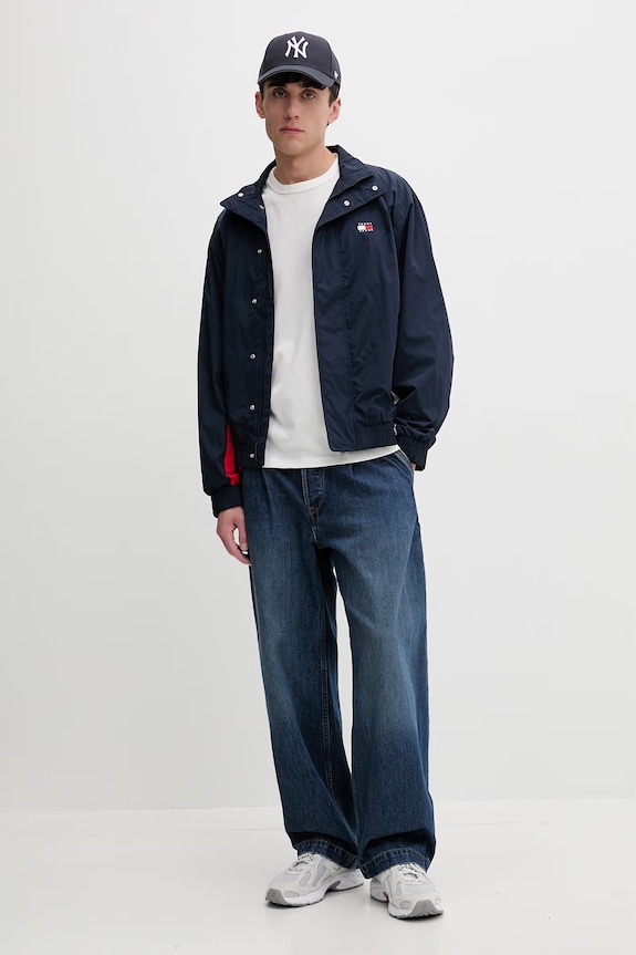 Tommy Jeans prechodná bunda dámska DM0DM22738 tmavomodrá SS26