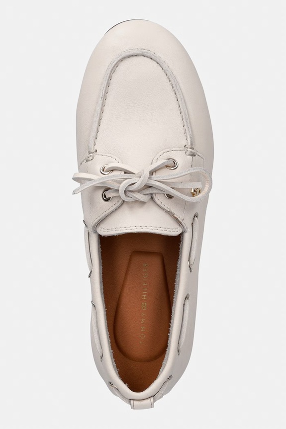 Tommy Hilfiger női bőr mokaszin TH SLEEK LEATHER BOAT SHOE bézs FW0FW09148
