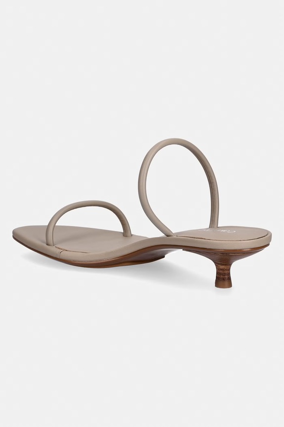 Παπούτσια Calvin Klein σανδάλια σε μια καρφίτσα δέρμα KITT HEEL SNDL DOUBLE STRAP LTH HW0HW02919 μπεζ