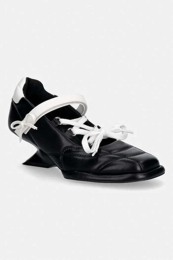 Koi Footwear lodičky na nízkom podpätku Adria Padded Kitten Heel Mary Janes čierna NV02