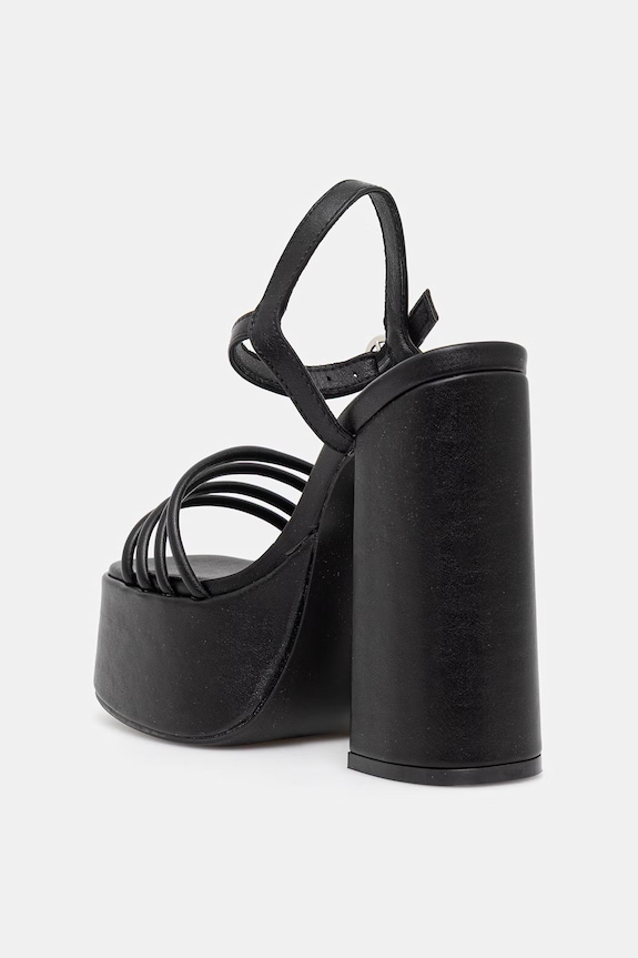 Obutev Koi Footwear sandali s polno peto (blok) Cosette Platform Strappy Heels Cosette črna
