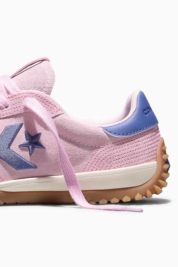 Σουέτ sneakers Converse Run Star Trainer A16076C