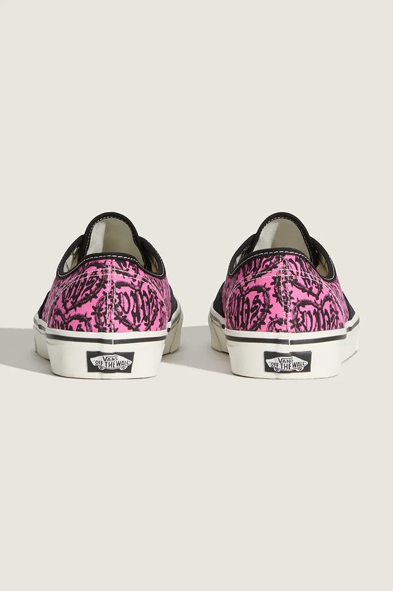 Обувки Vans Authentic високи кецове дамски VN000EGAB9P1 черен