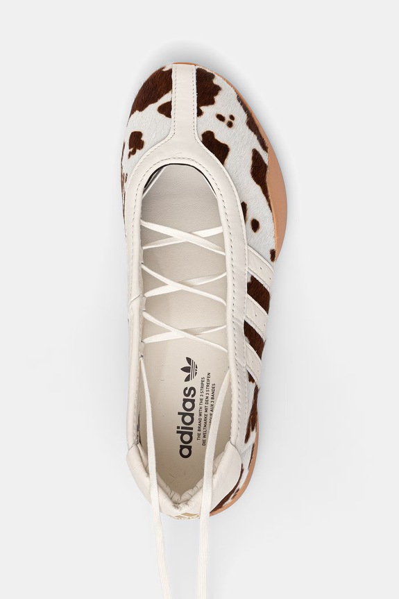 adidas Originals ballerine in pelle Taekwondo Mei beige KJ0229