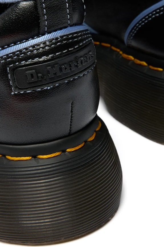 Dr. Martens балетки шкіряні Buzz Ballerina Lace Up Shoe чорний DM42842001