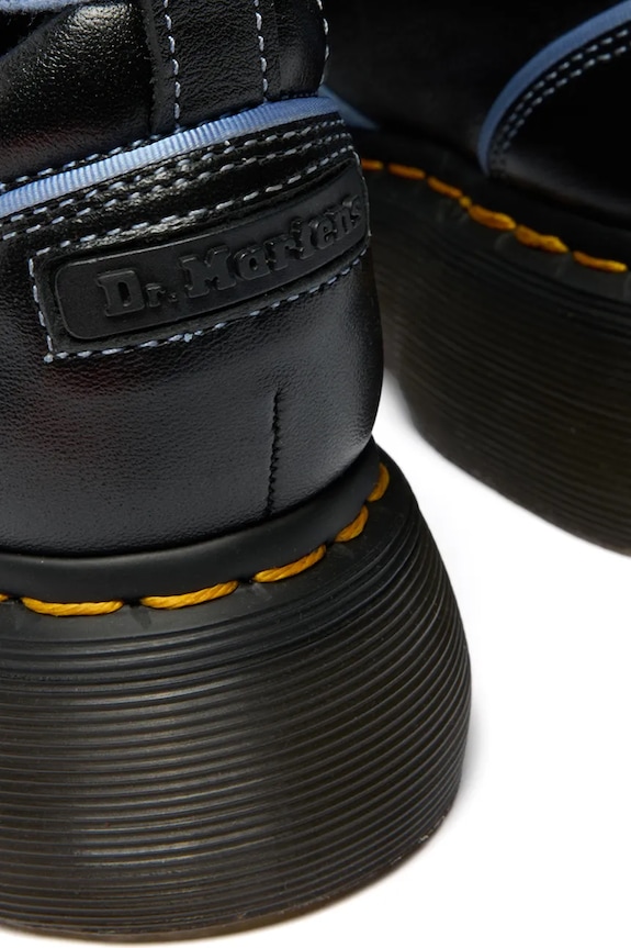 Dr. Martens балетки шкіряні Buzz Ballerina Lace Up Shoe чорний DM42842001
