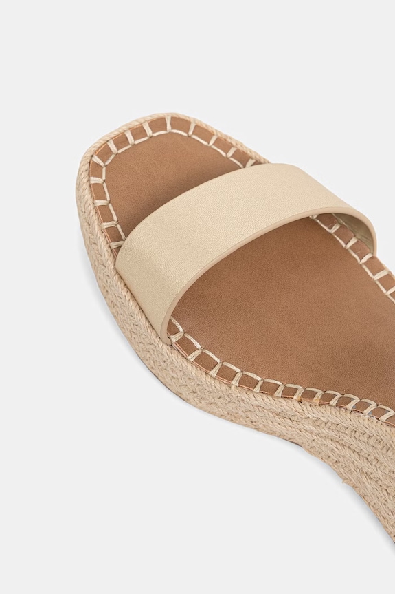 Steve Madden sandále na platforme po celej dĺžke kožené Upstage zlatá 11002459.977