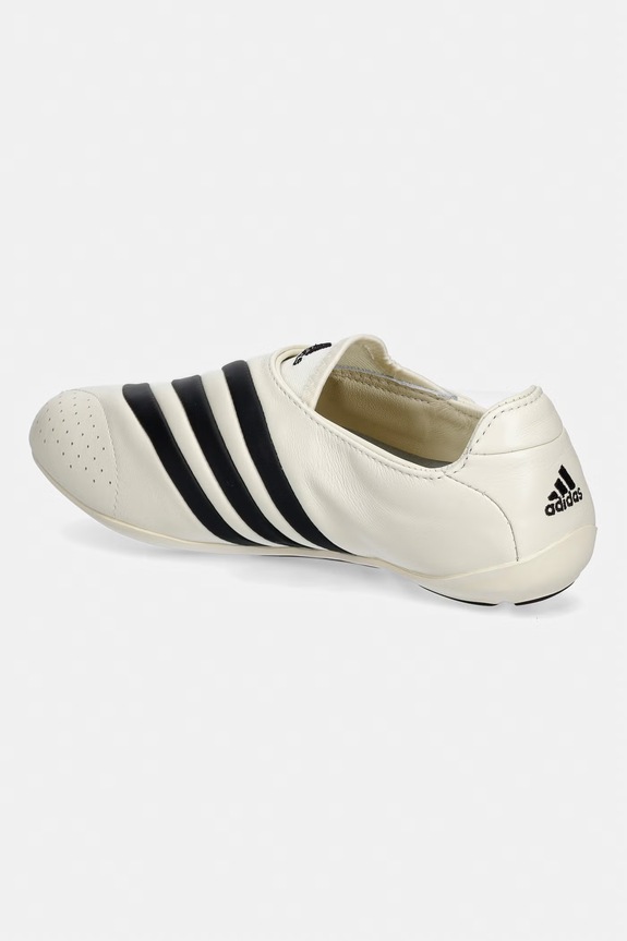Обувки adidas Originals x Pharrell Williams YOGA VARIO FLAT EARTHER маратонки от кожа KI7668 бежов