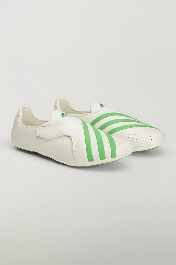 adidas Originals x Pharrell Williams YOGA VARIO FLAT EARTHER маратонки от кожа KI7669 бежов SS26