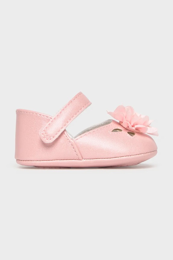 Mayoral Newborn buty niemowlęce imitacja skóry licowej różowy 9091.2M.Newborn.PPY2