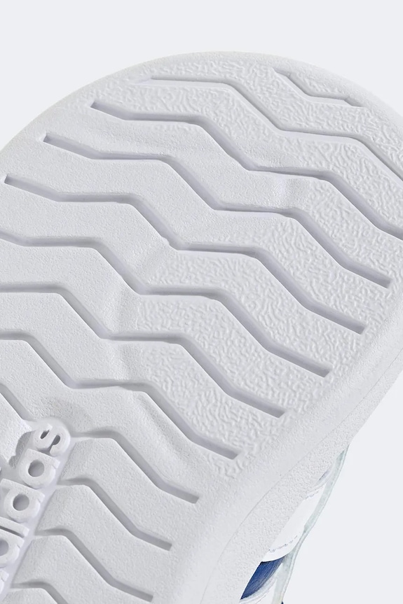Детски маратонки adidas STREETTALK JQ8606