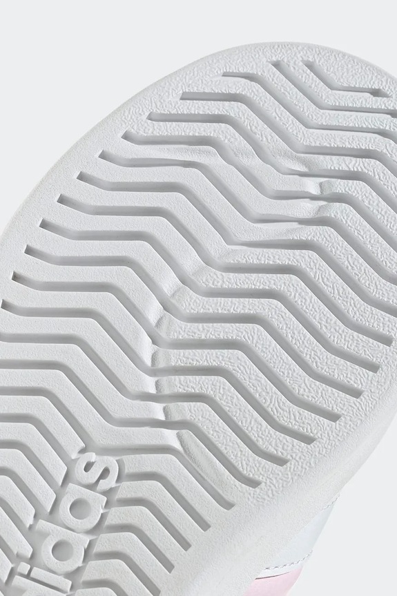 Детски маратонки adidas STREETTALK JQ8609