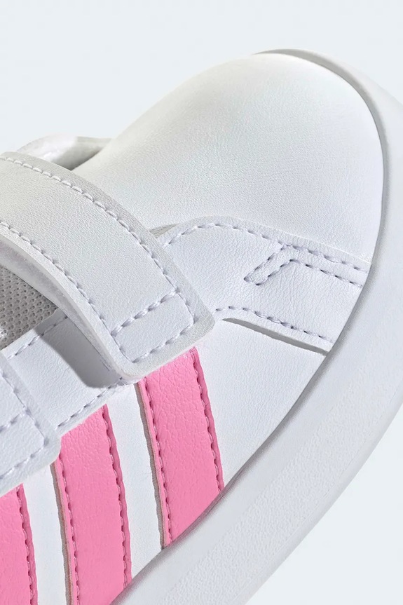 Бебешки маратонки adidas GRAND COURT 3.0 JP9376