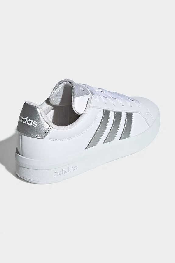 Момче Детски маратонки adidas GRAND COURT 3.0 JP9363 бял