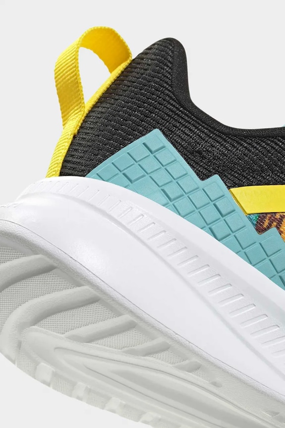 Дитячі кросівки adidas MINECRAFT FORTARUN JR1947