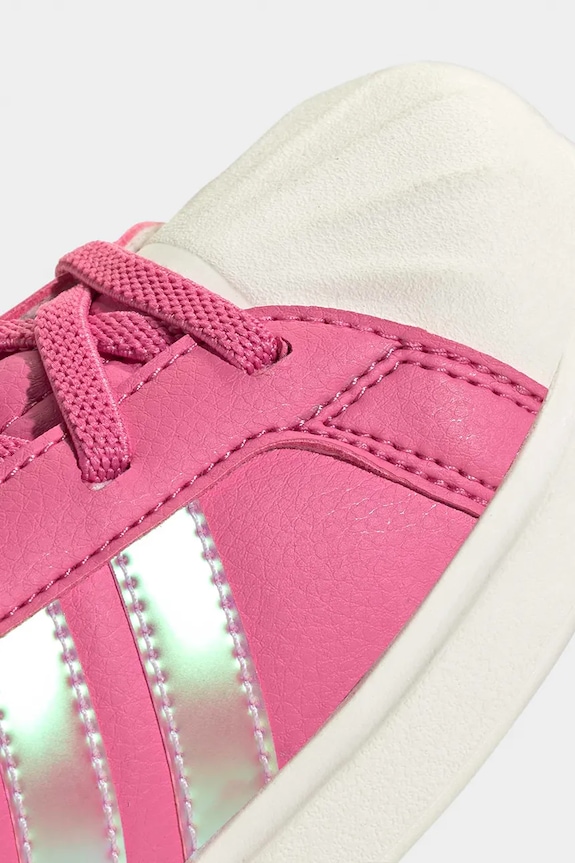 Детски маратонки adidas STREETTALK IH4328