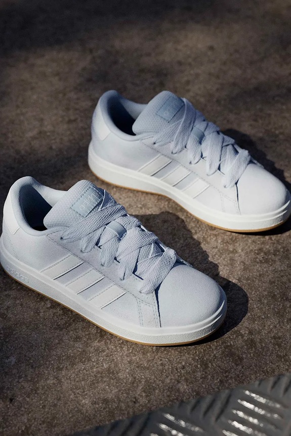 Παιδικά σουέτ sneakers adidas GRAND COURT 00s KI4068