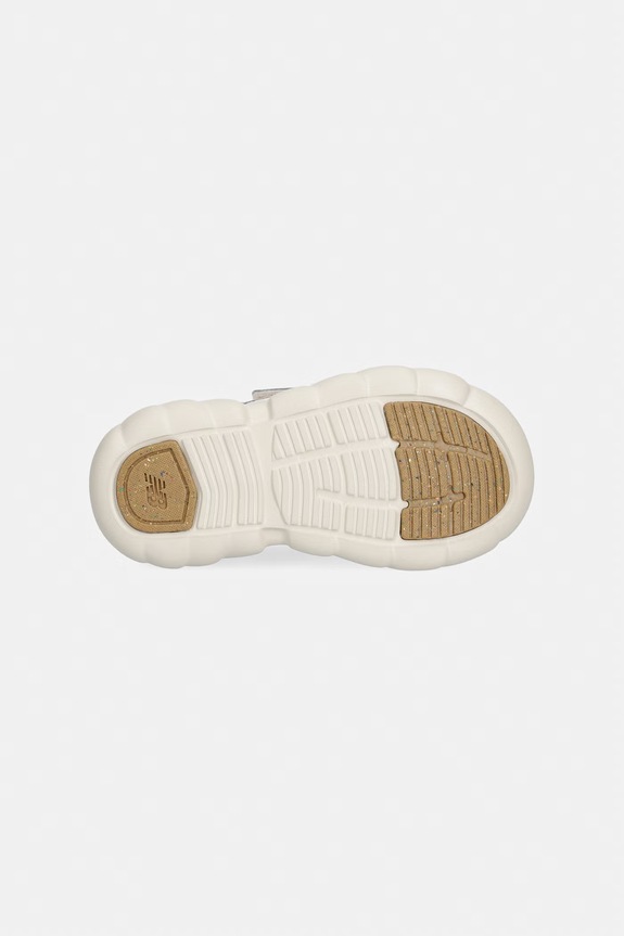 New Balance 230 маратонки за деца I2307SW бежов