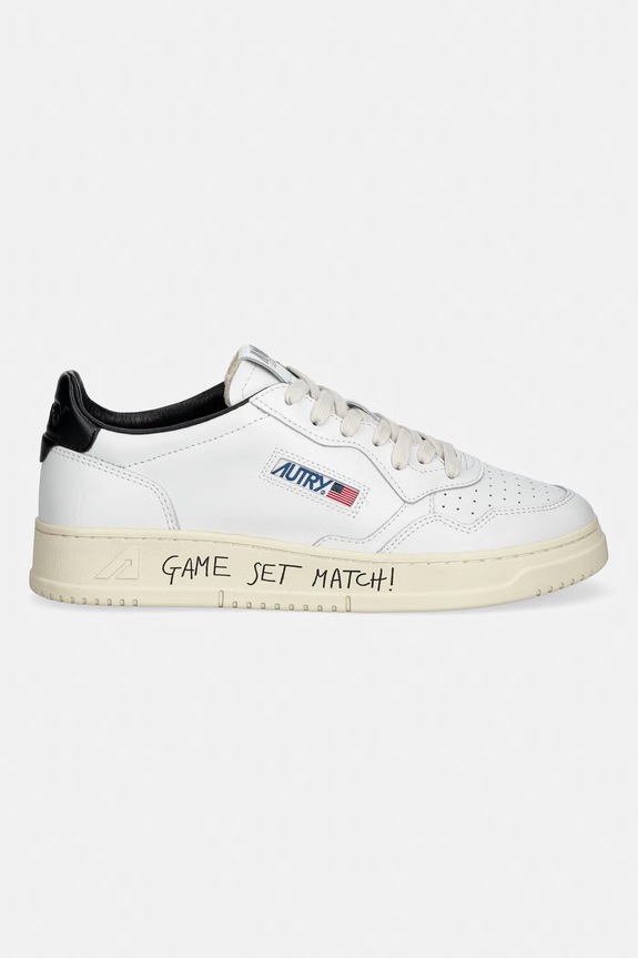 AUTRY leather sneakers Medalist Low AULMML02 white AA00
