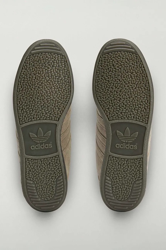 adidas Originals PUNSTOCK x SPZL mocasini pentru bărbați din piele întoarsă KK3672 bej