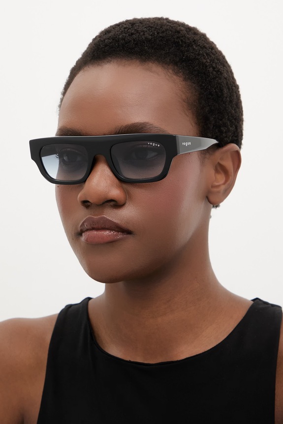VOGUE ochelari de soare neted negru 0VO5694SU