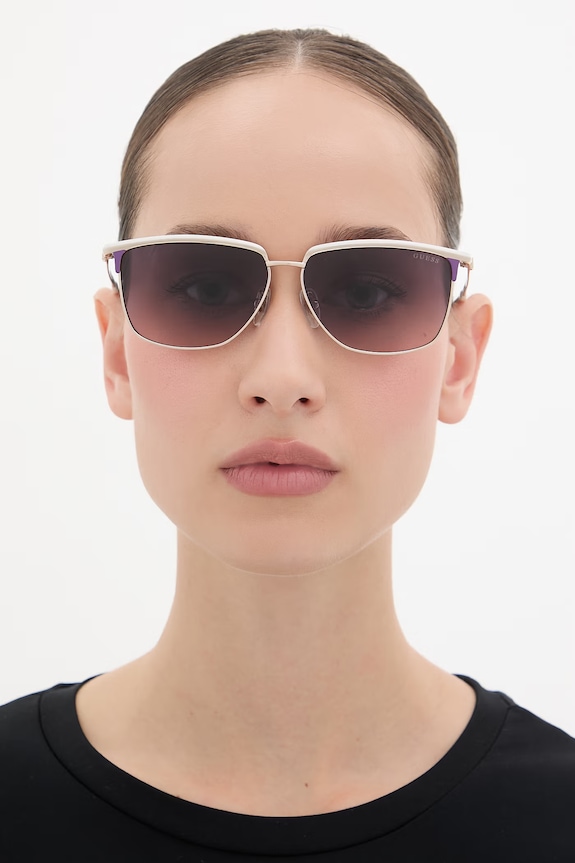 Guess okulary przeciwsłoneczne damskie GU00133.5621B złoty