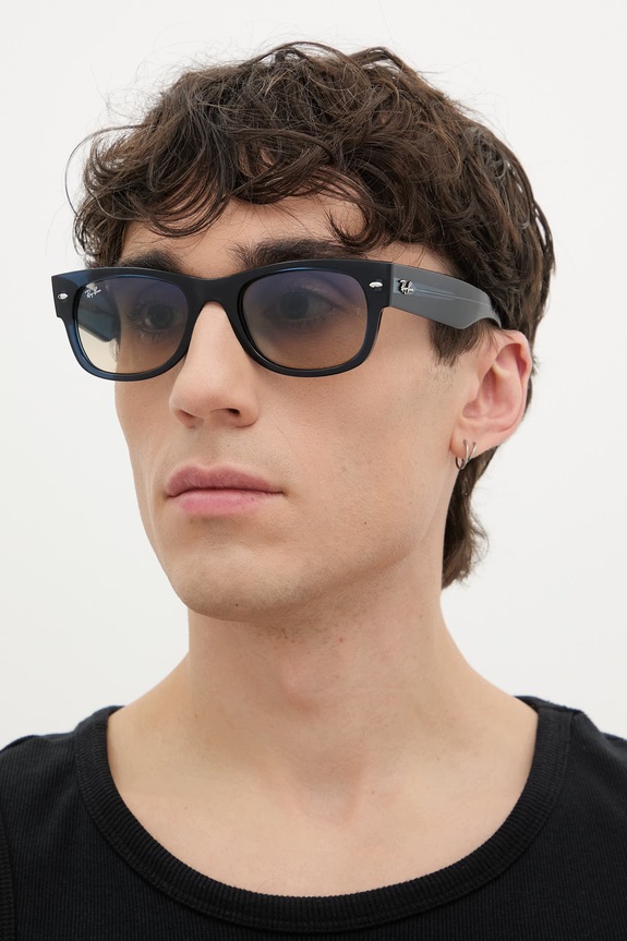 Γυαλιά ηλίου Ray-Ban ομοιόμορφος σκούρο μπλε 0RB0832S