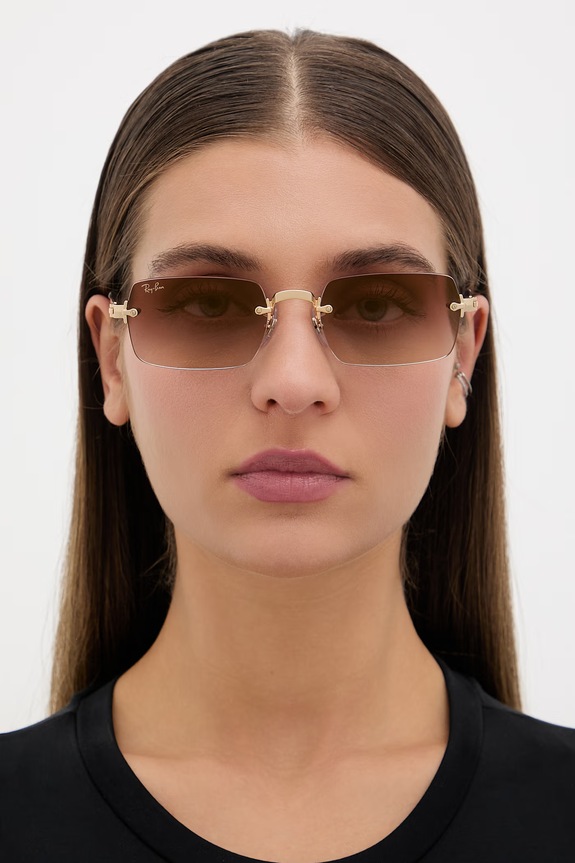 Ray-Ban napszemüveg 0RB3928