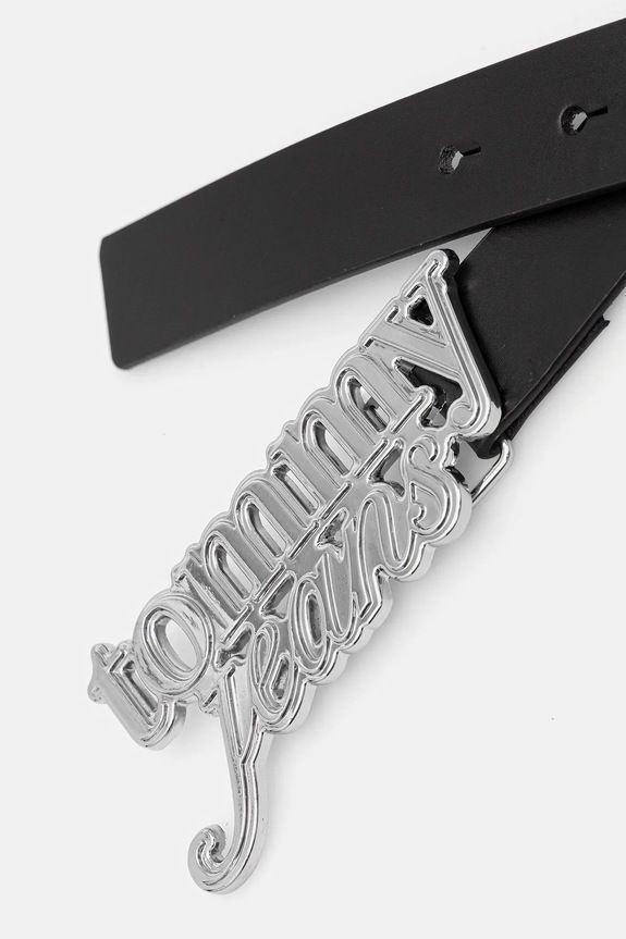 Kožený opasok Tommy Jeans AW0AW18101 čierna SS26
