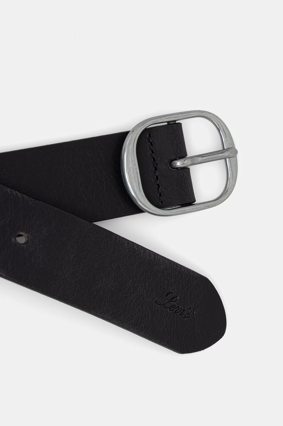 Δερμάτινη ζώνη Levi's MADISON 004CM μαύρο SS26