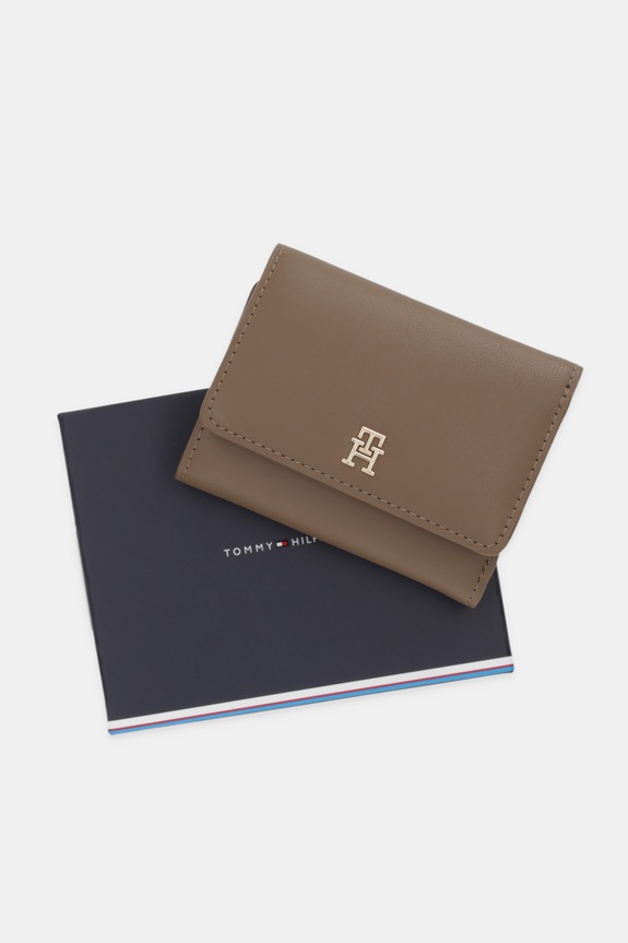 Tommy Hilfiger portfel AW0AW18129 beżowy