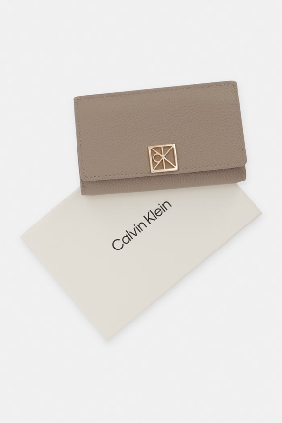 Calvin Klein etui na karty damskie skórzane LV04F1127G beżowy